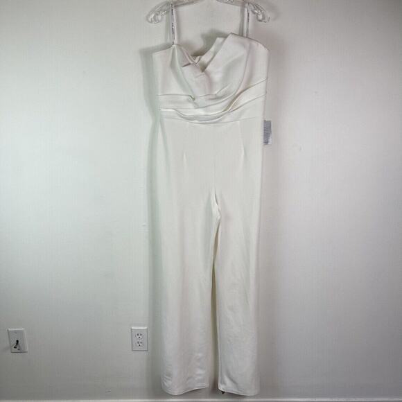 Tadashi Shoji NWT Women's Strapless Minimalistic Crepe Jumpsuit Ivory XL - Picture 3 of 9